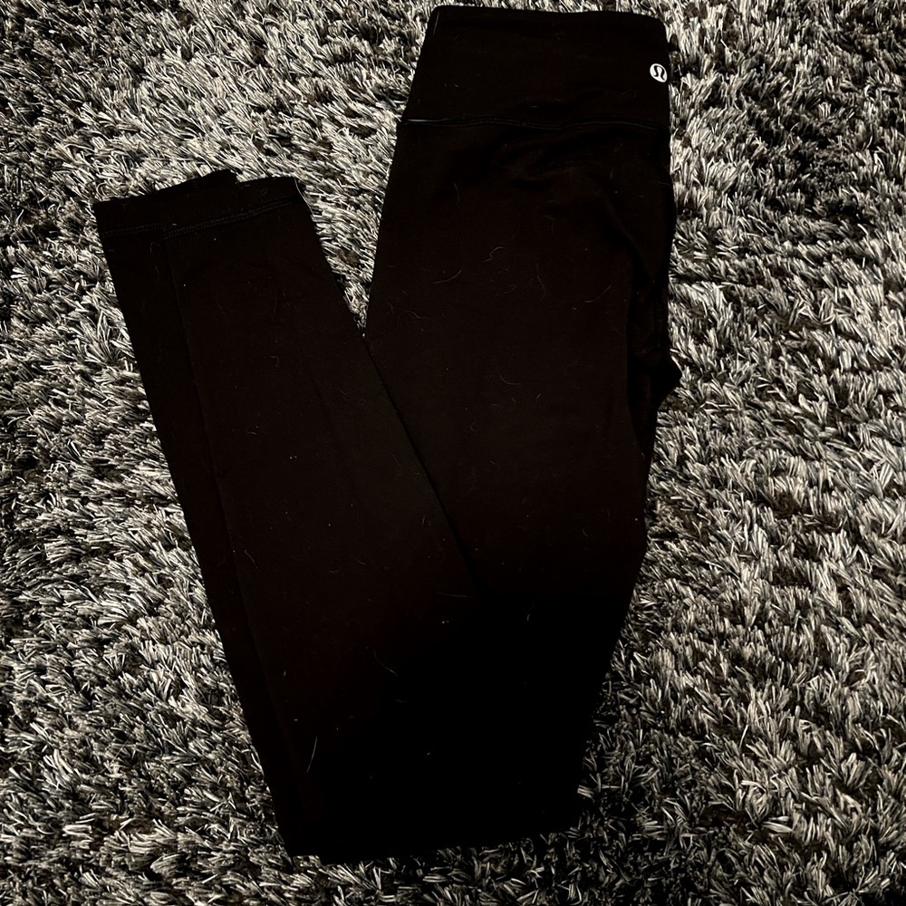 Lululemon cotton leggings.